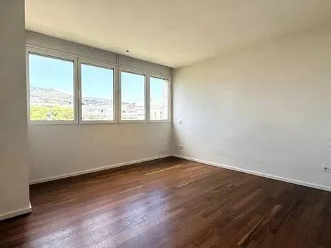 Wohnung 323 m² in Barcelona