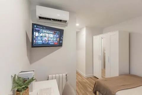 Zimmer zur Miete, Madrid (4/23)