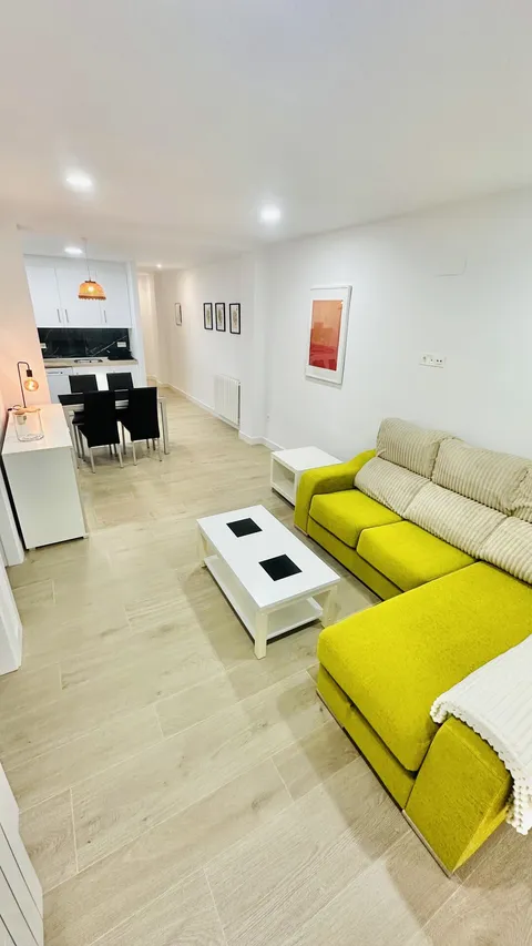 Flat 120 m² in Granada (2/17)