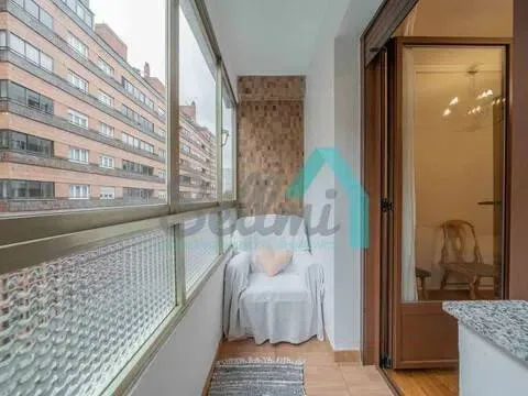 Pis de 84 m² a Oviedo