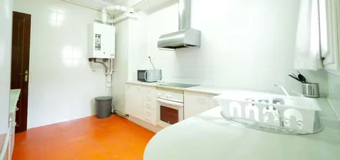 Habitació de lloguer, Barcelona (4/12)