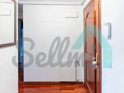 Piso de 77 m² en Oviedo