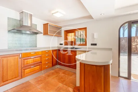 Casa de 260 m² a la Pobla de Farnals