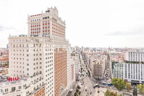 Wohnung 102 m² in Madrid