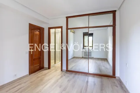 Wohnung 148 m² in Madrid