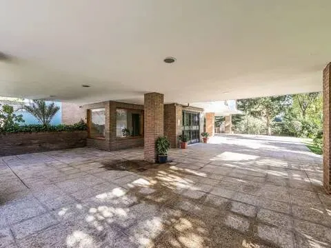 Wohnung 217 m² in Madrid