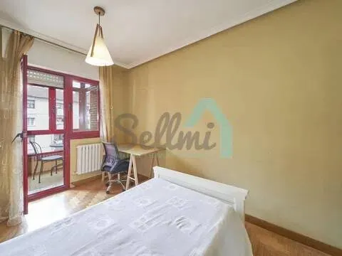 Appartement 104 m² à Oviède