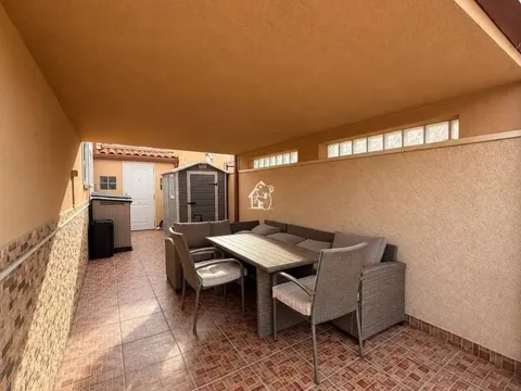 Casa de 85 m² a Oriola