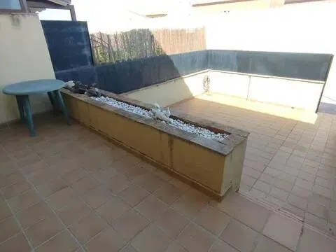 House 170 m² in El Fresno