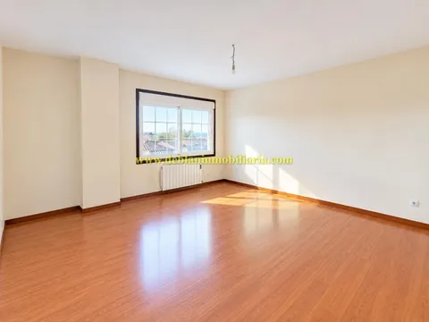 Pis de 90 m² a Tui (2/12)