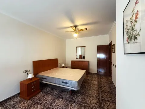 Casa de 236 m² a Rafelbunyol