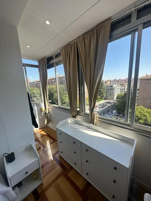 Habitación en alquiler, Madrid (2/6)