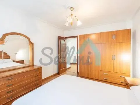 Pis de 127 m² a Oviedo