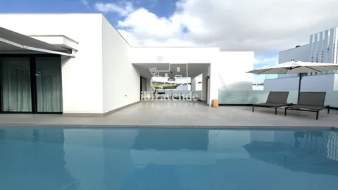 Casa de 595 m² a Santa Eulària des Riu (2/99)