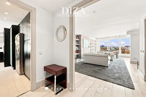 Wohnung 192 m² in Madrid