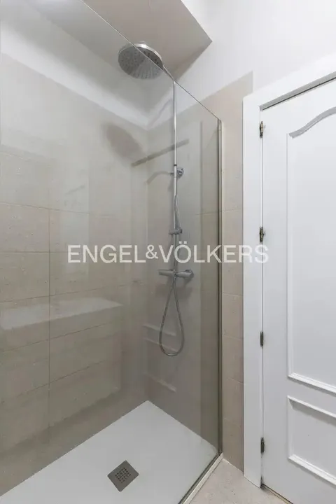 Wohnung 135 m² in Madrid