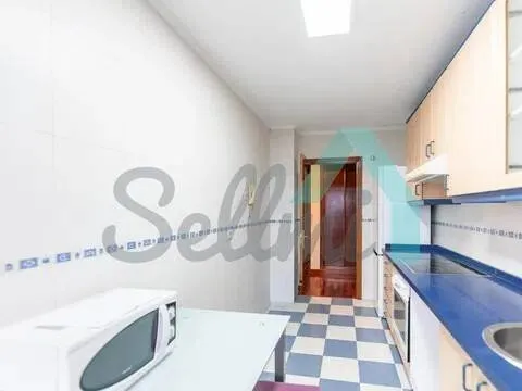 Piso de 77 m² en Oviedo