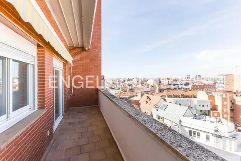 Wohnung 158 m² in Madrid