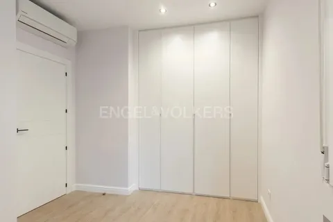 Wohnung 102 m² in Madrid