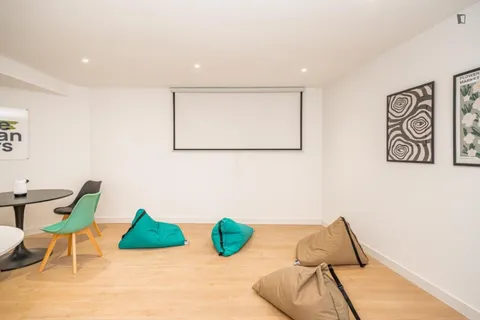 Habitació de lloguer, Madrid