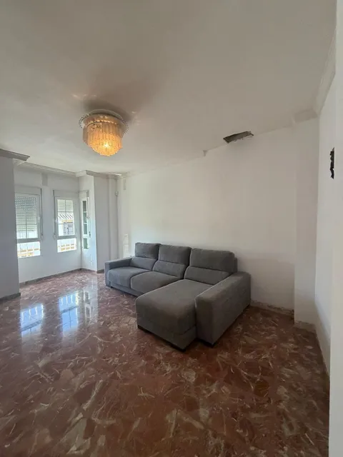 House 102 m² in Baena
