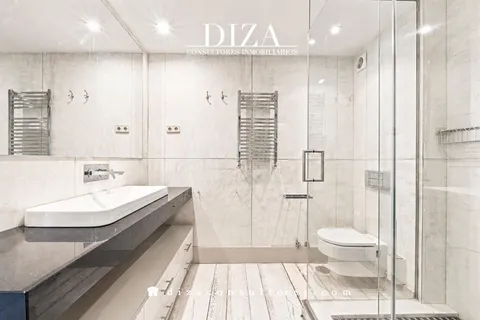 Wohnung 192 m² in Madrid