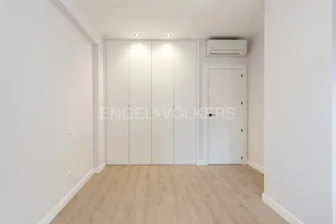 Wohnung 102 m² in Madrid