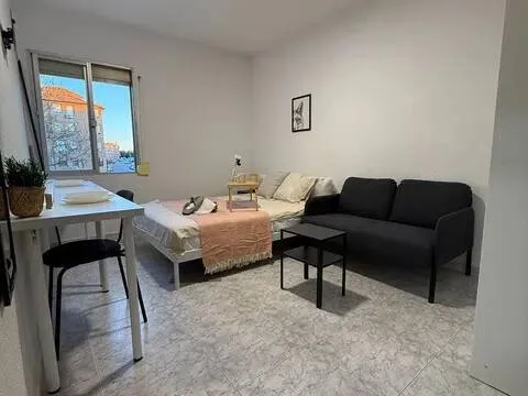 Habitació de lloguer, Pinto