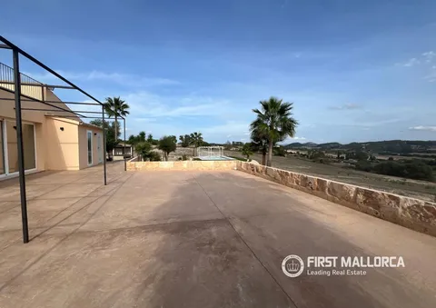 Pis de 280 m² a Lloret de Vistalegre