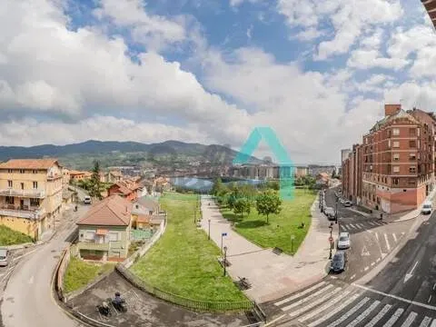 Pis de 48 m² a Oviedo