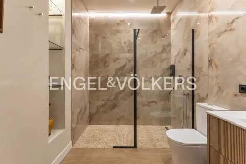 Wohnung 70 m² in Valencia