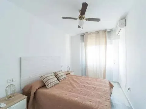 Piso de 80 m² en Roquetas de Mar