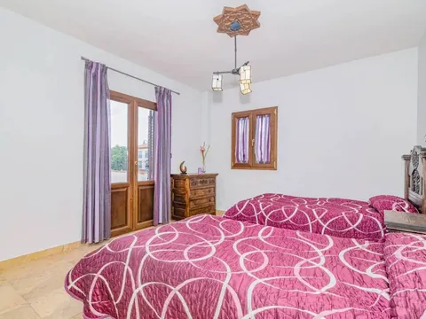 Casa de 350 m² a Las Gabias