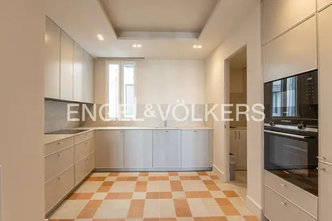 Appartamento 142 m² a Madrid