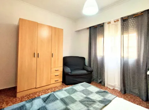 Кімната в оренду, Burjassot (2/15)