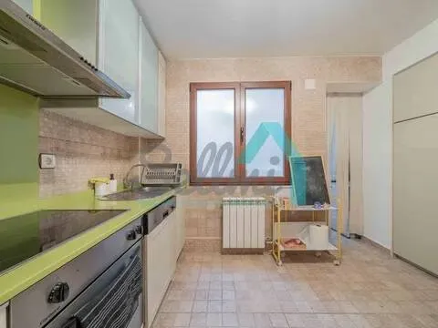 Pis de 84 m² a Oviedo
