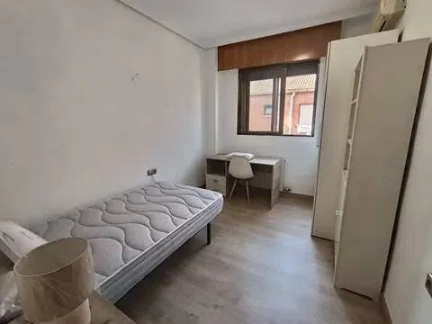 Quarto para alugar, Albacete