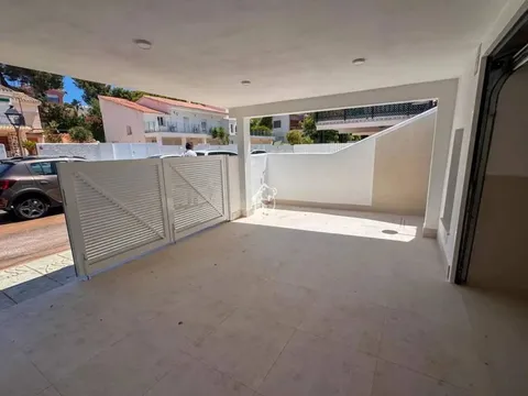 Casa de 260 m² a Oriola