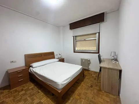 Pis de 92 m² a Ourense