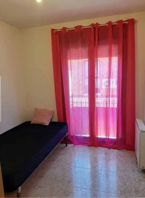 Habitació de lloguer, Pinto