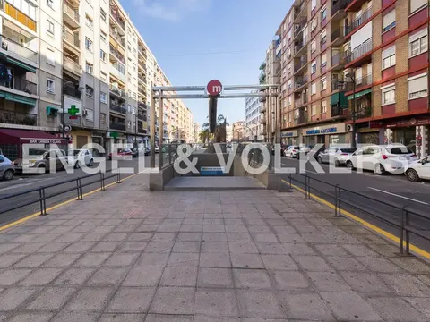Wohnung 96 m² in Valencia