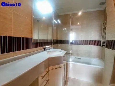 Pis de 92 m² a Oviedo