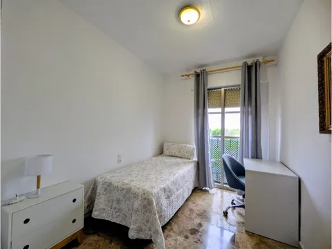 Pis de 88 m² a Còrdova
