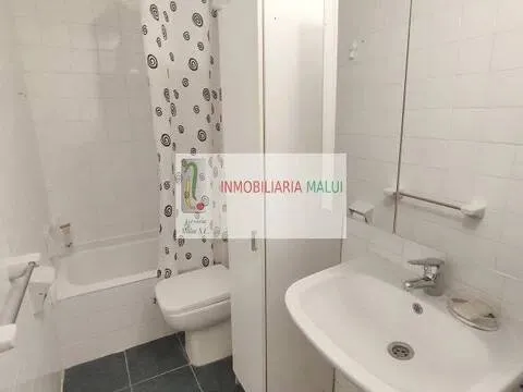 Pis de 80 m² a Oviedo