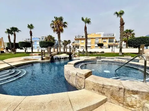 Casa de 130 m² a Oriola