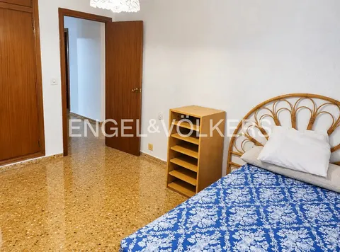 Квартира 90 м² в Валенсии