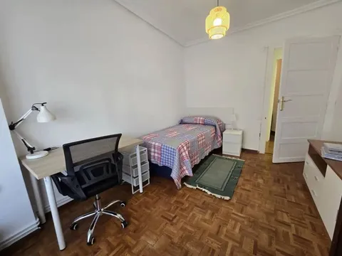 Pis de 80 m² a Logronyo