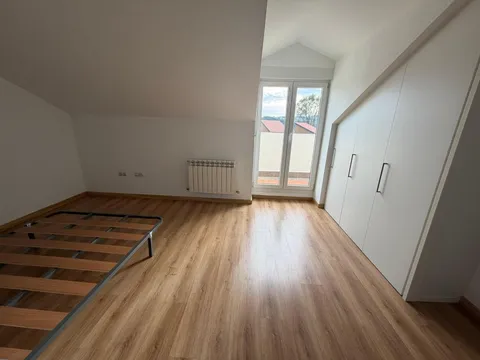 Piso de 100 m² en Meruelo