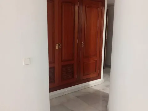 Pis de 75 m² a Còrdova