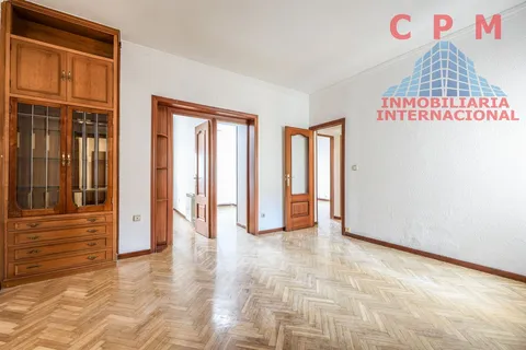 Wohnung 80 m² in Madrid